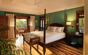 Amanoka Exclusive Villa with Private Beach & Gazebo